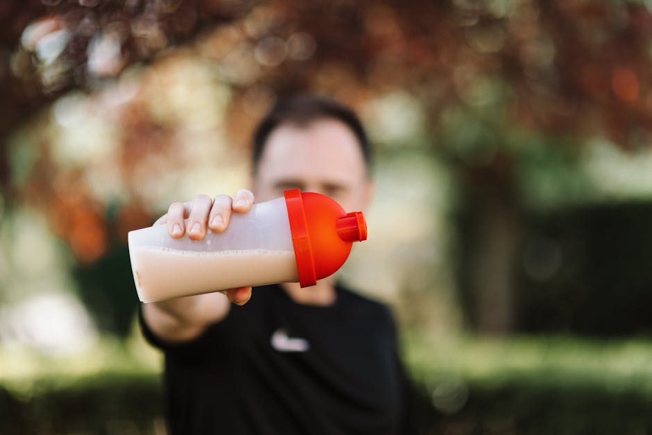 japanese man protein shaker kitchen morning workout (Photo by www.kaboompics.com via Pexels)